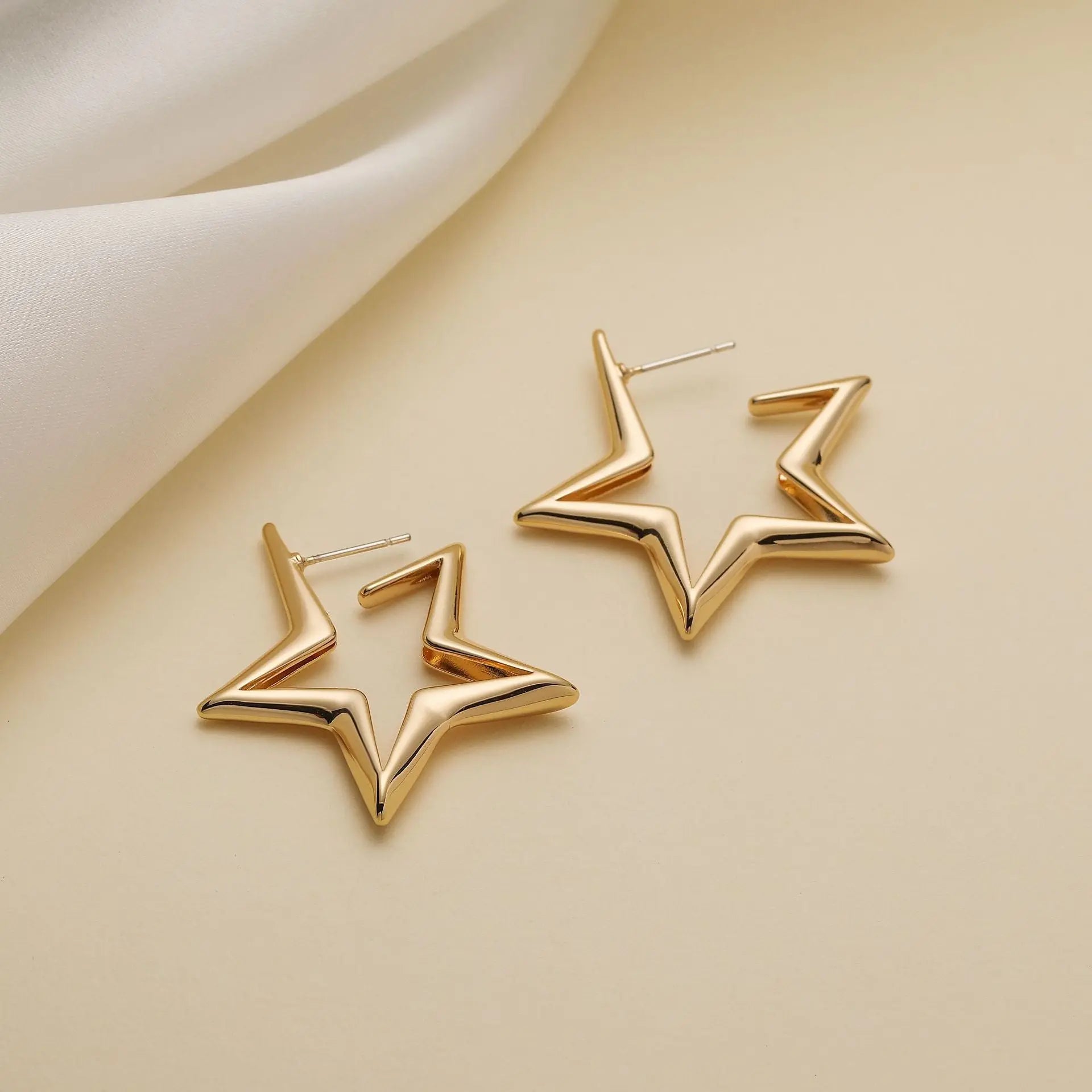 European And American Geometric Exaggerated Brass Earrings Five-pointed Star - 07BM