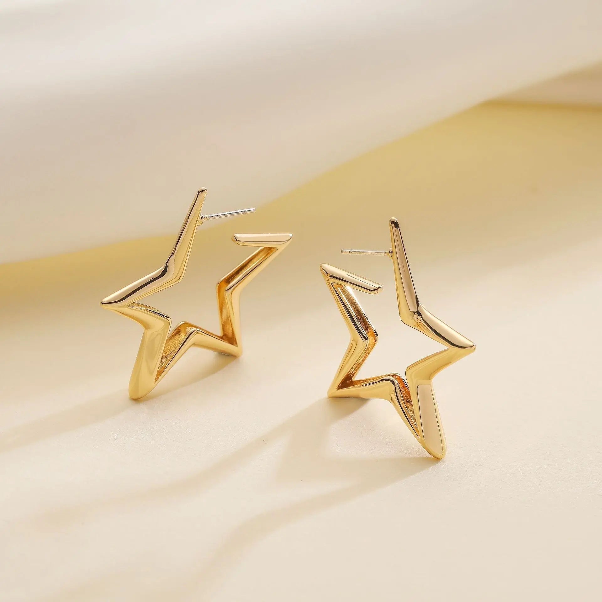 European And American Geometric Exaggerated Brass Earrings Five-pointed Star - 07BM